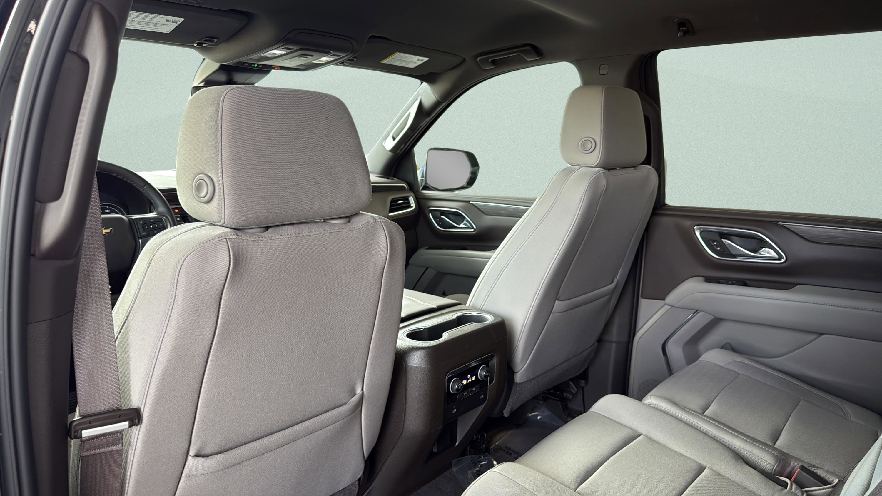Used 2024 Chevrolet Tahoe LS RWD image 43