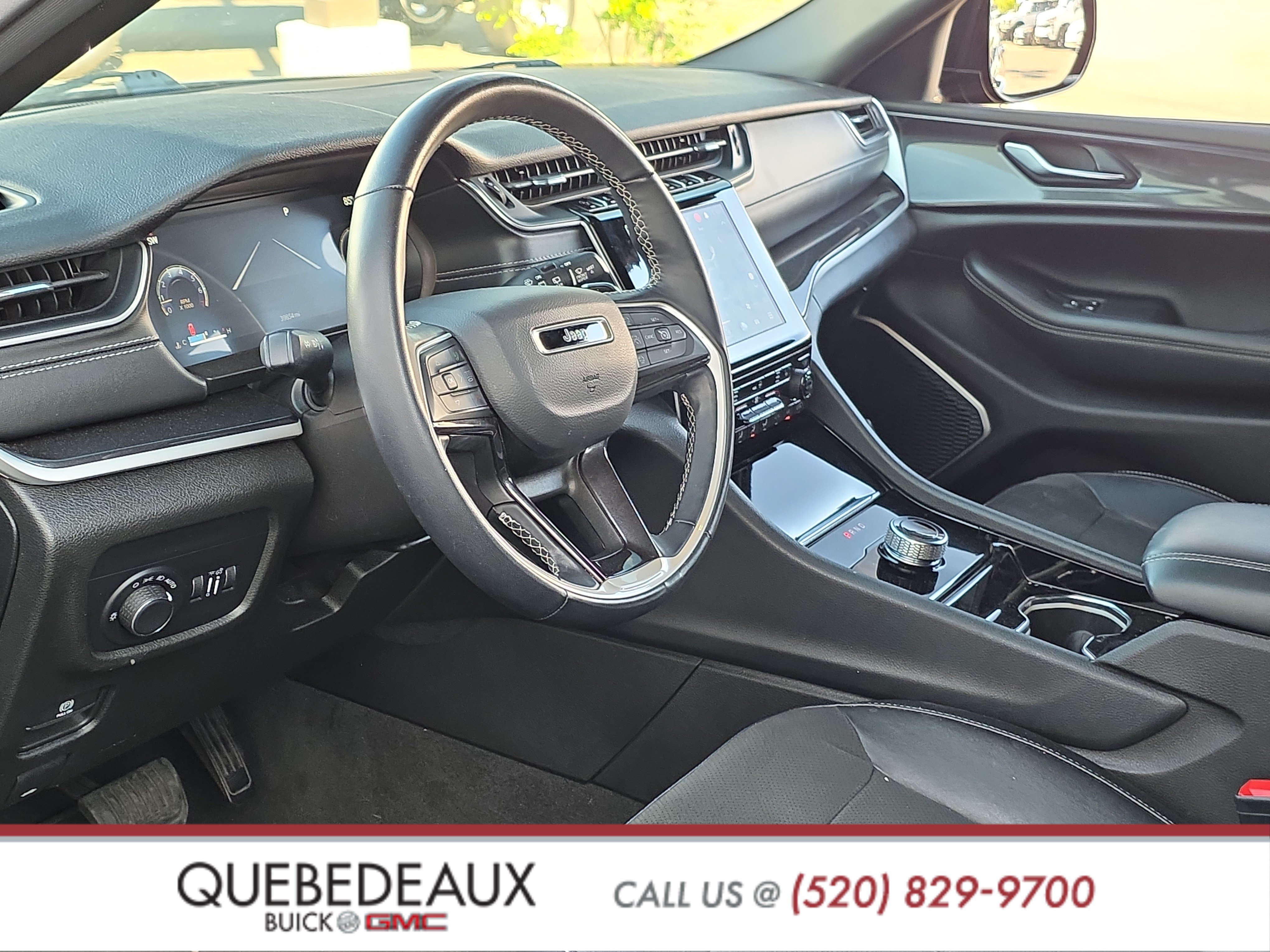 Used 2022 Jeep Grand Cherokee L Laredo RWD image 9
