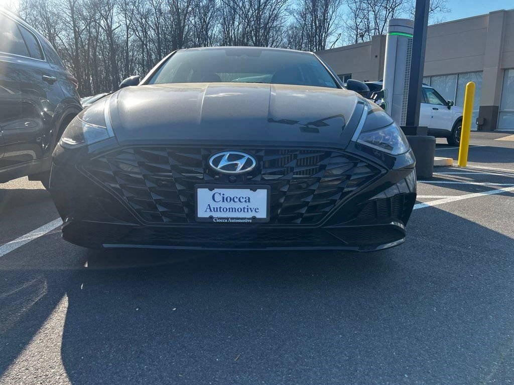 Used 2020 Hyundai Sonata Limited FWD image 2