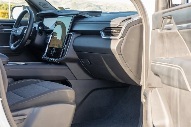 Used 2025 GMC Acadia Elevation image 21