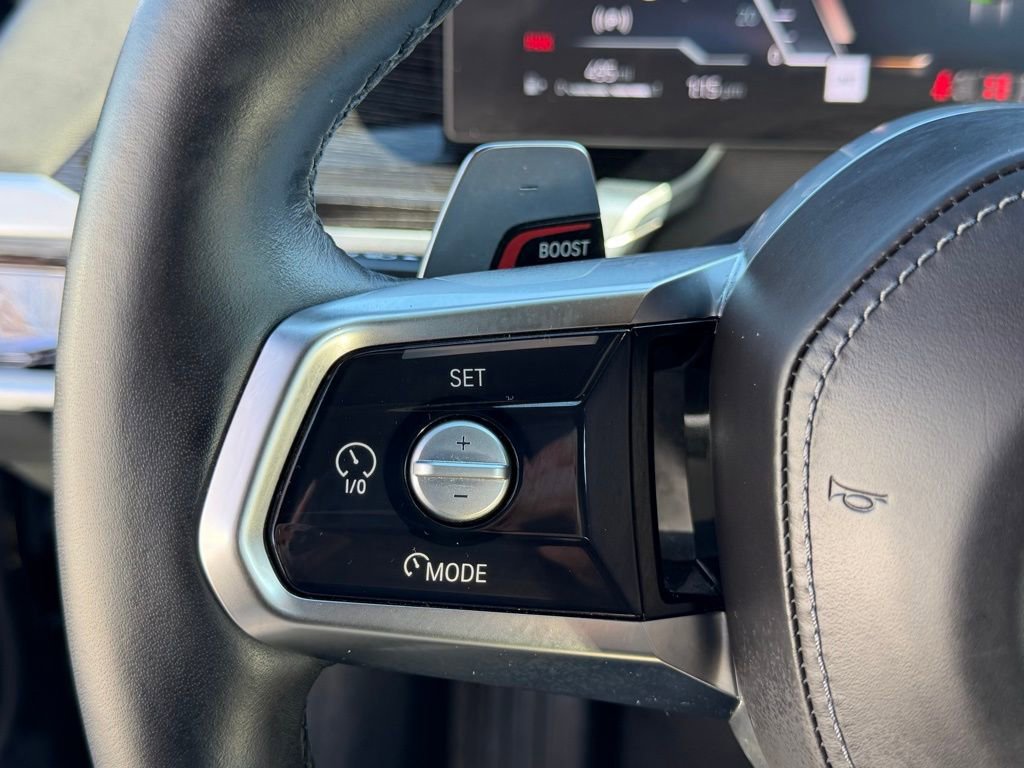 Used 2025 BMW 740i xDrive image 23