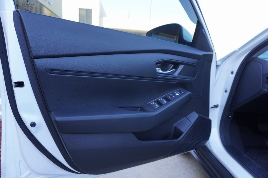 Used 2025 Honda Accord LX image 8