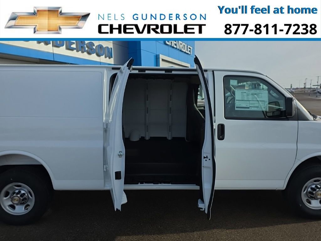 New 2025 Chevrolet Express 3500 Extended w/ Driver Convenience Package image 8