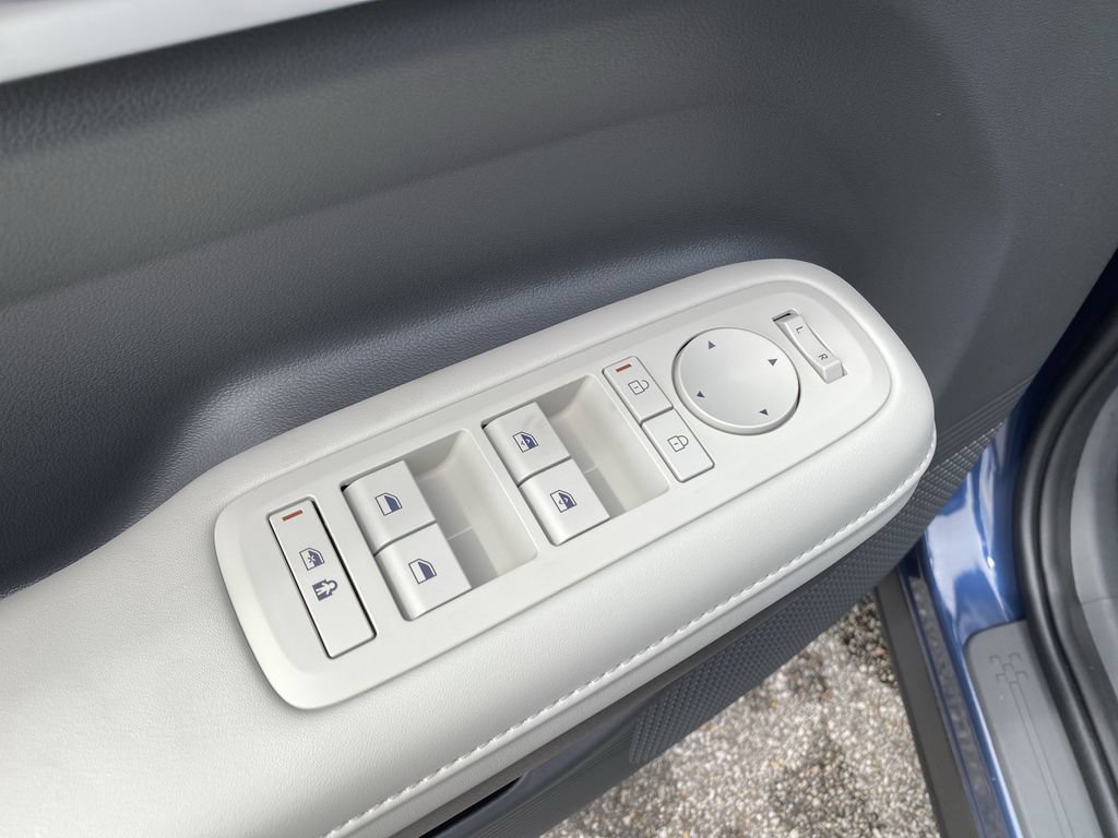 New 2027 Hyundai Santa Fe SEL FWD image 18