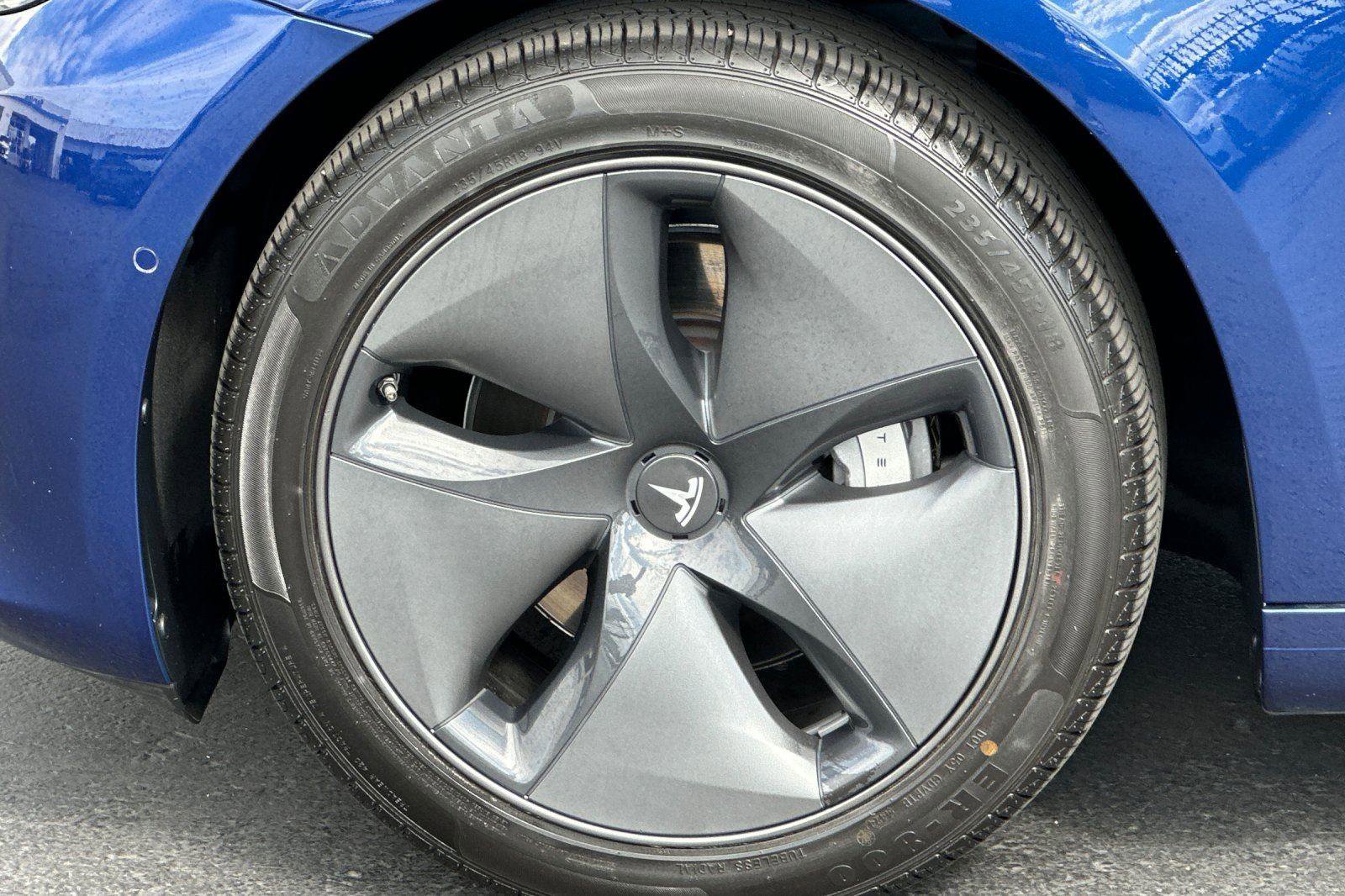 Used 2020 Tesla Model 3 Standard Range Plus image 24