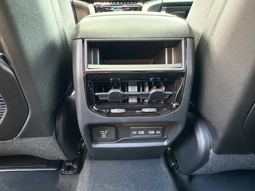 New 2026 Jeep Grand Cherokee Altitude AWD/4WD image 25