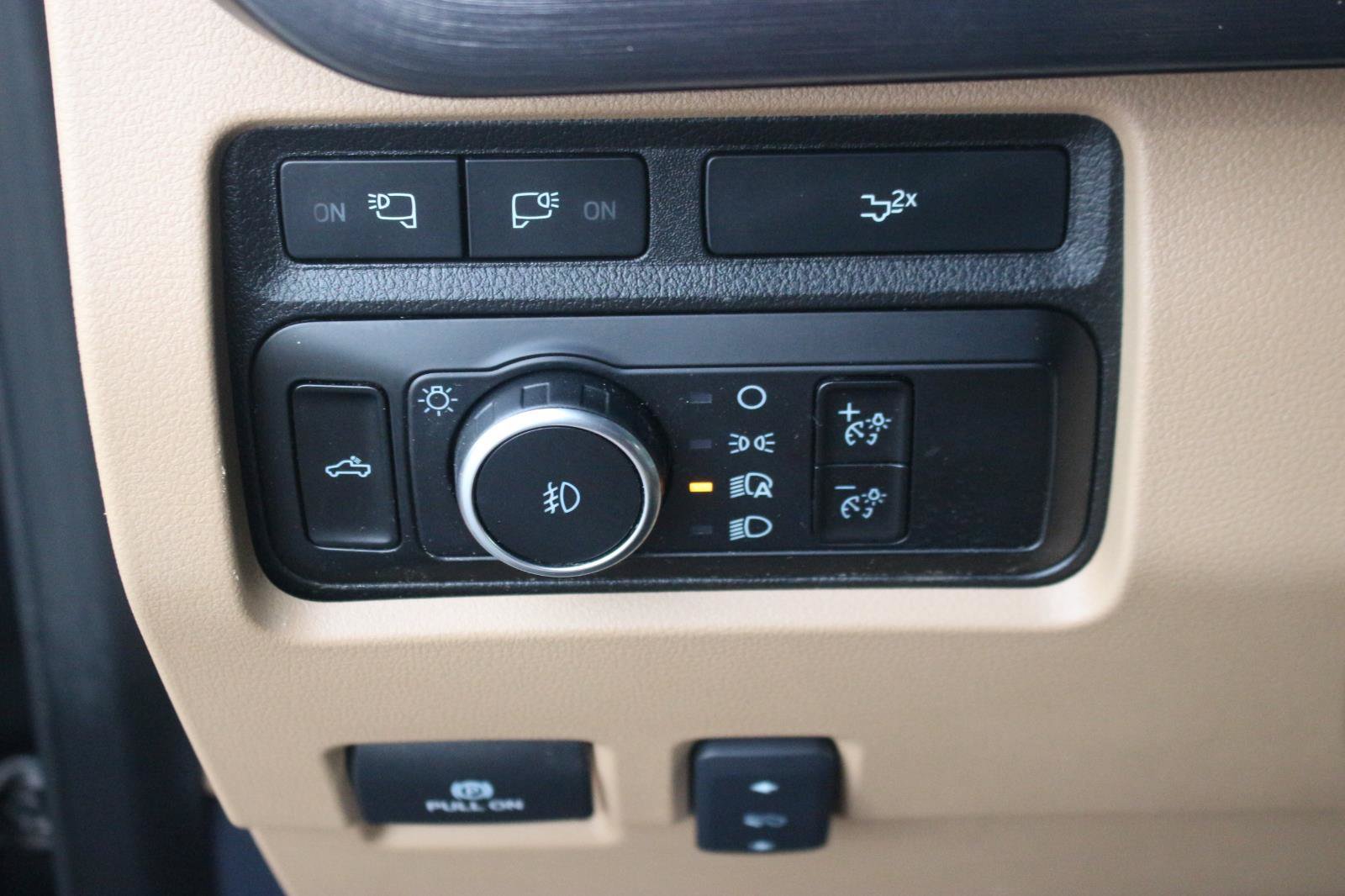 Used 2023 Ford F250 Lariat w/ Sport Appearance Package AWD/4WD image 29