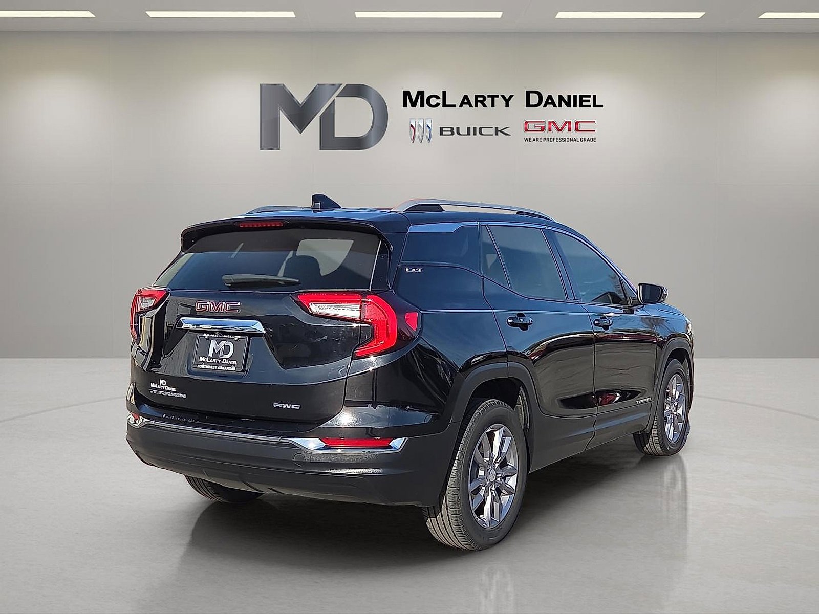 Used 2022 GMC Terrain SLT image 5