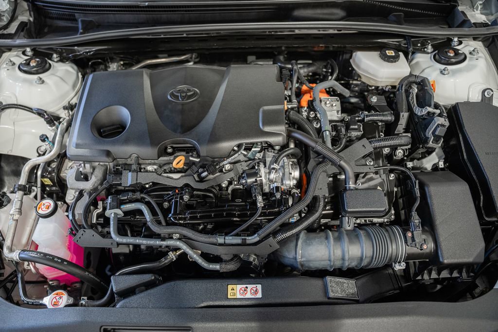 Used 2025 Toyota Camry LE image 16