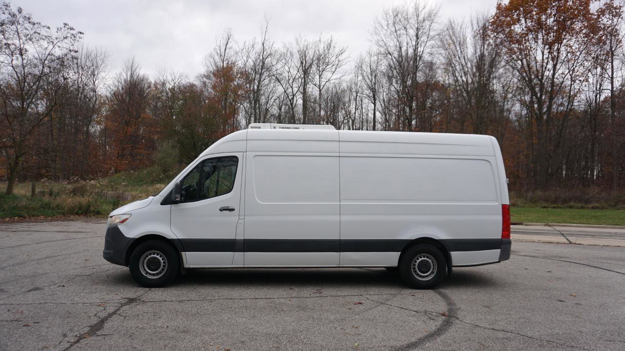 Used 2019 Freightliner Sprinter 170 image 2