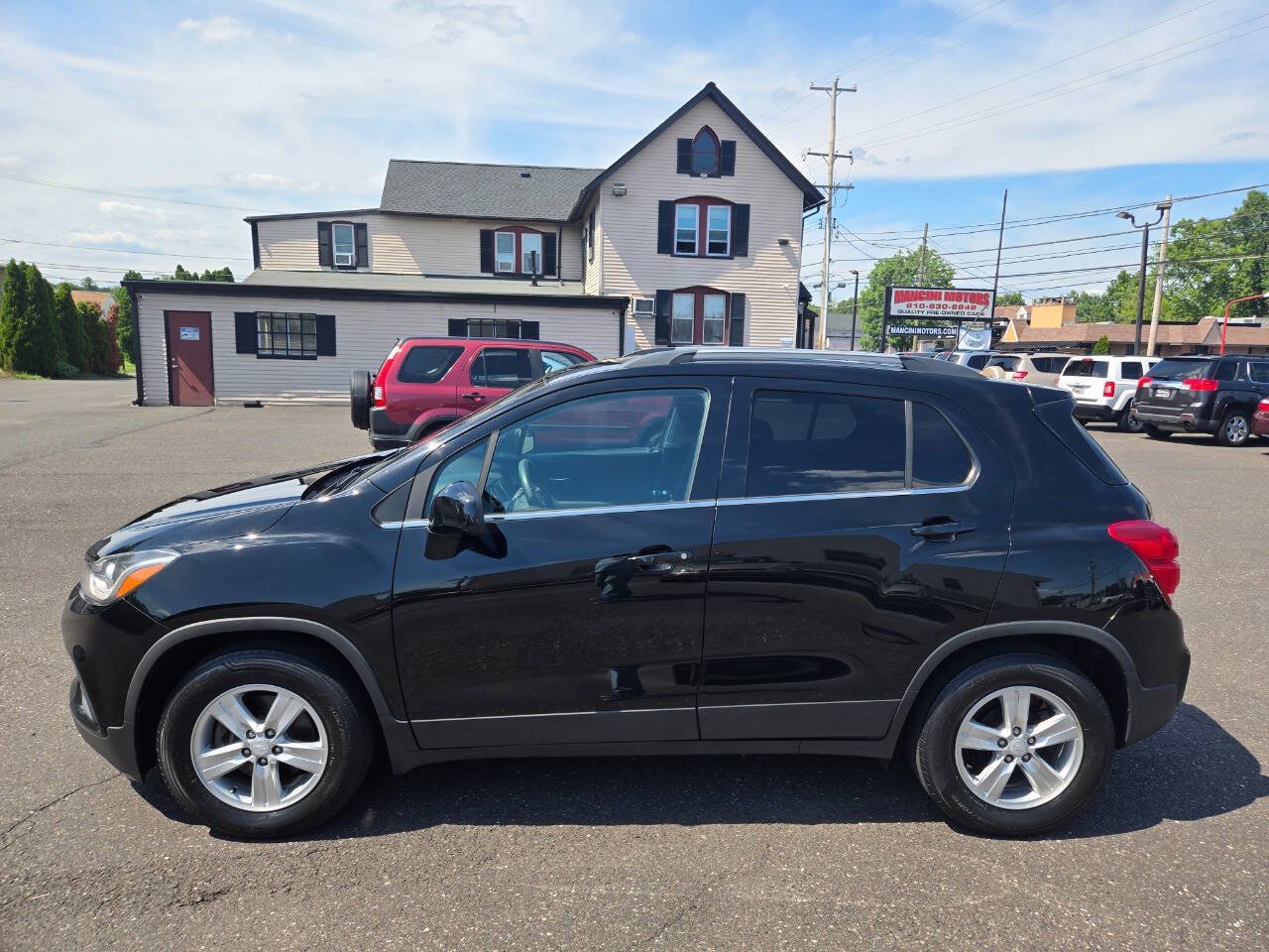 Used 2020 Chevrolet Trax LT FWD image 9