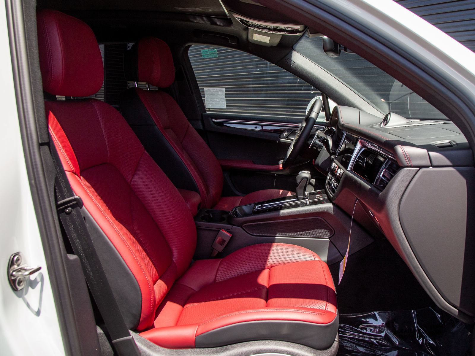 New 2026 Porsche Macan AWD/4WD image 26