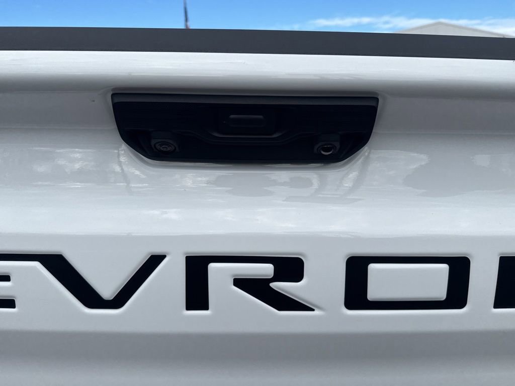 Used 2025 Chevrolet Silverado 1500 Custom w/ Turbomax Blackout Package image 27