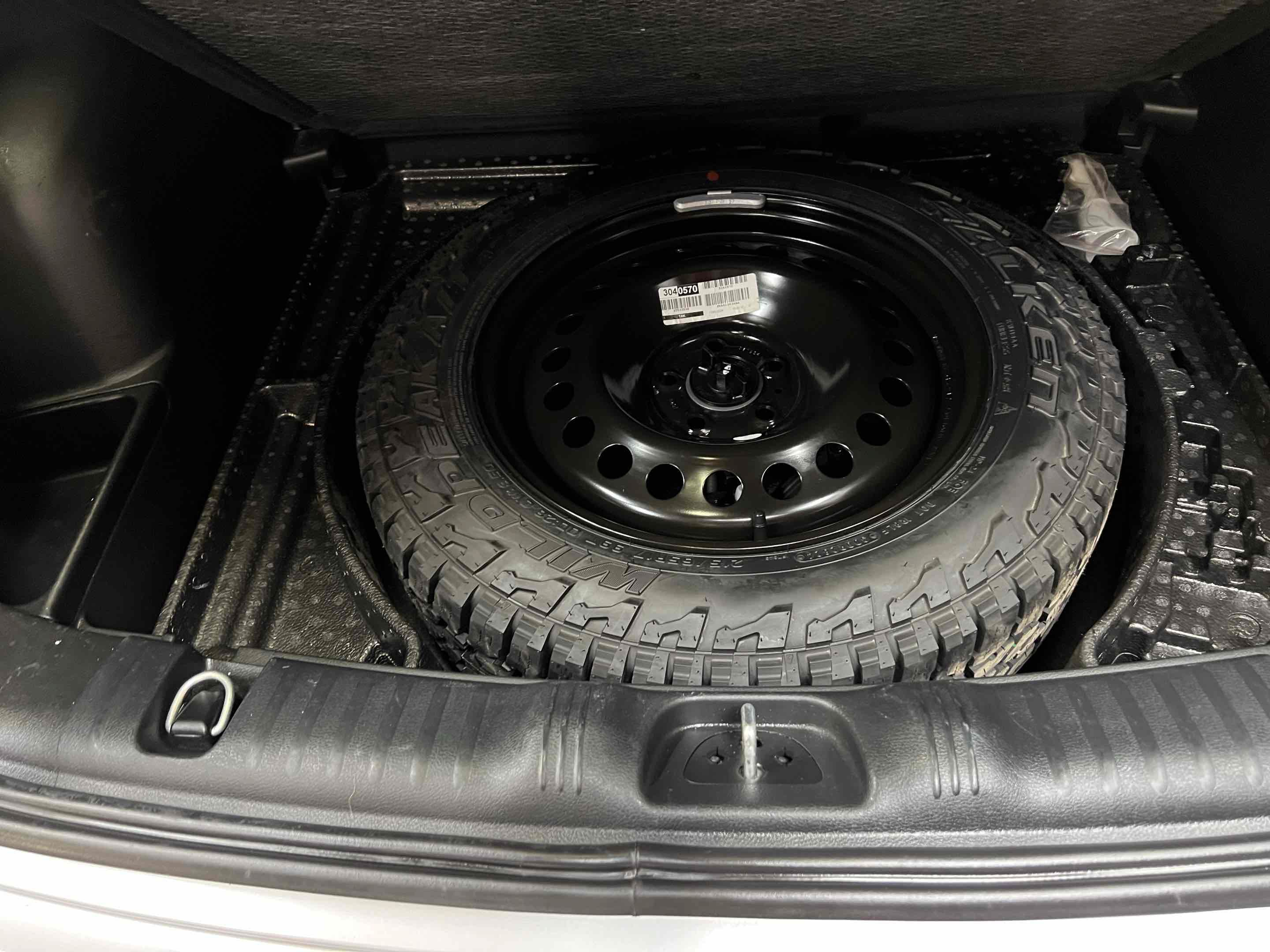 Used 2025 Jeep Compass Trailhawk AWD/4WD image 69