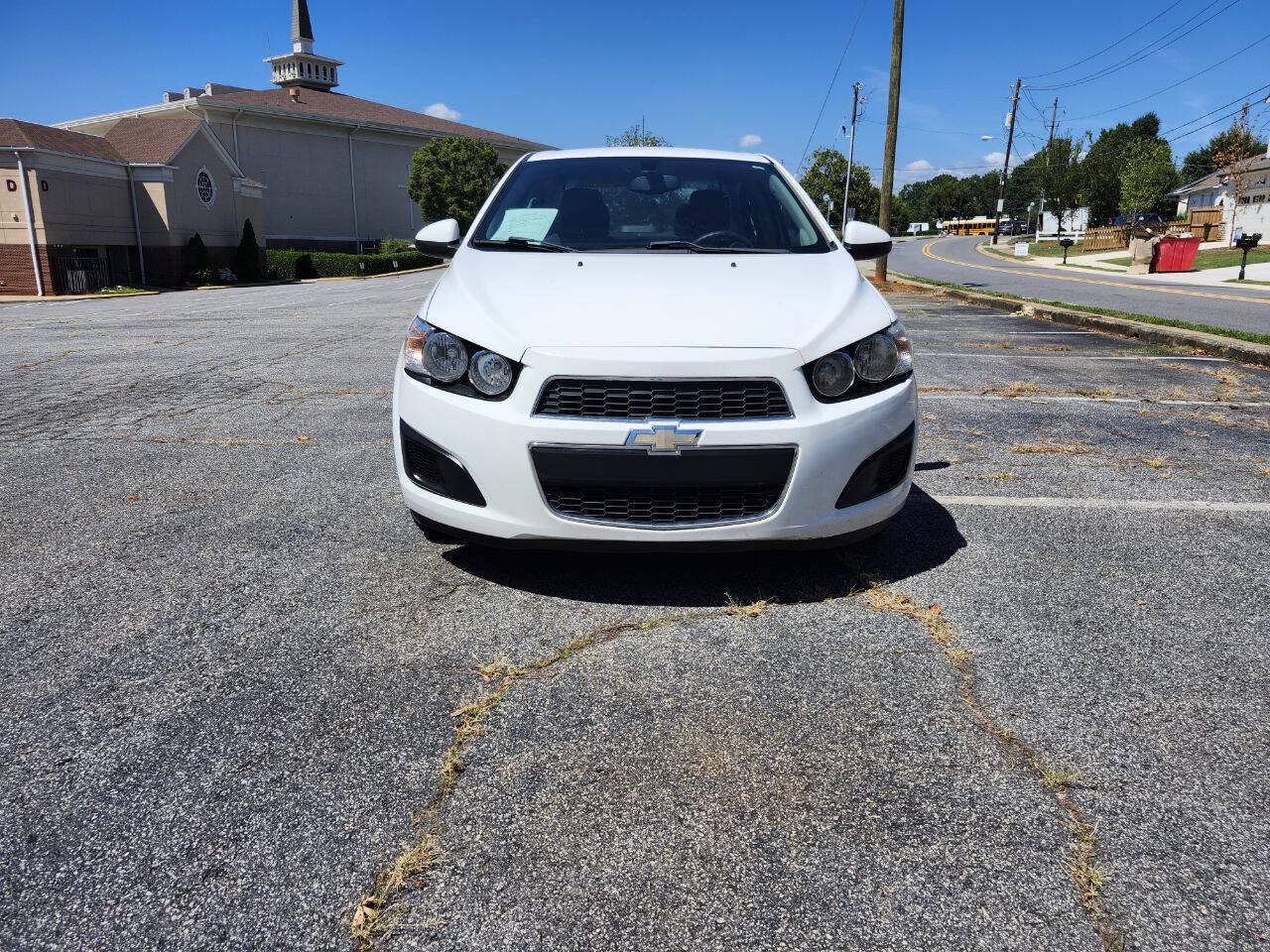 Used 2015 Chevrolet Sonic LT FWD image 2