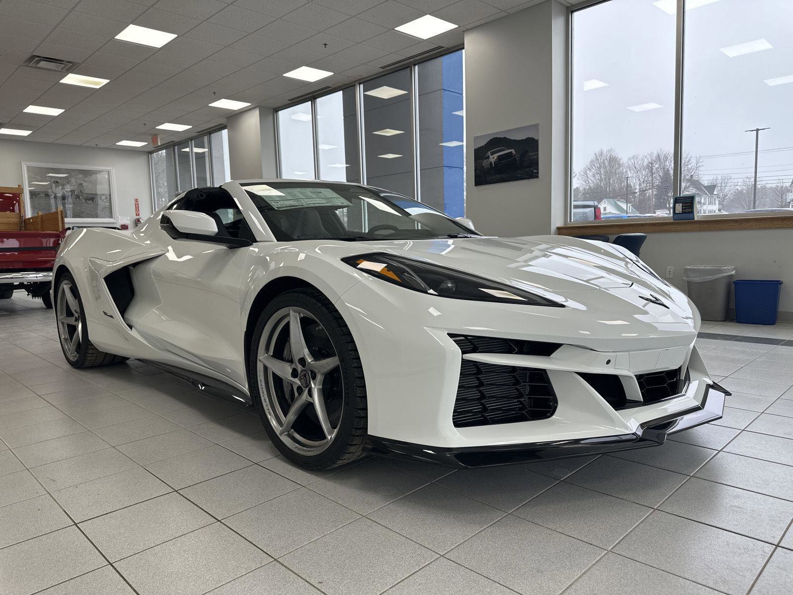 New 2025 Chevrolet Corvette E-Ray w/ ZER Performance Package image 3