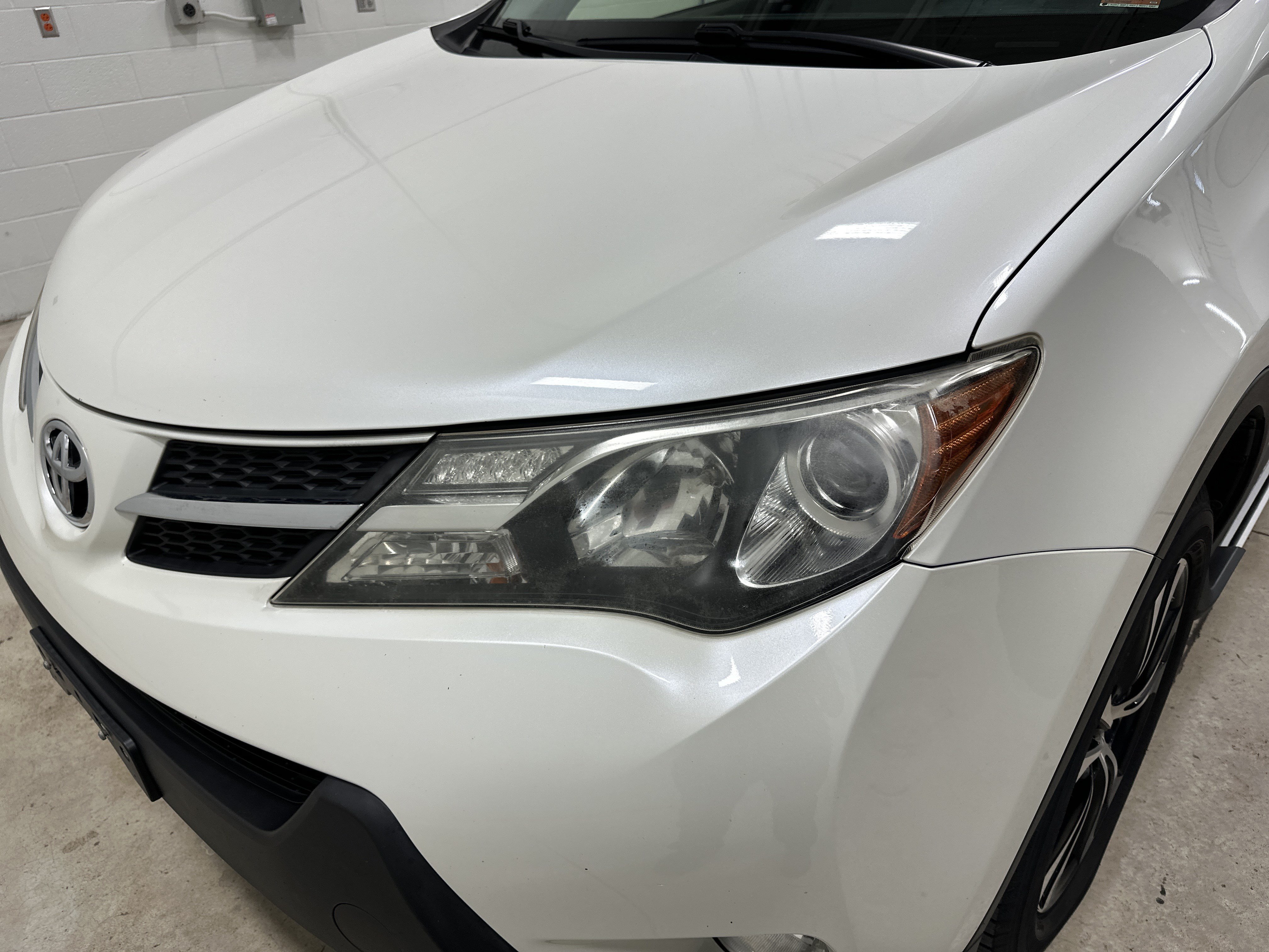 Used 2015 Toyota RAV4 Limited AWD/4WD image 7