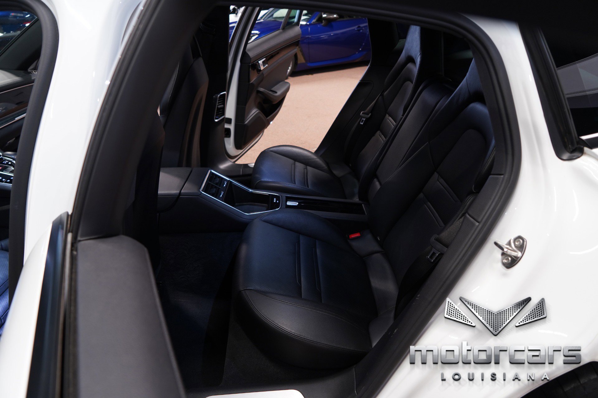 Used 2018 Porsche Panamera image 35