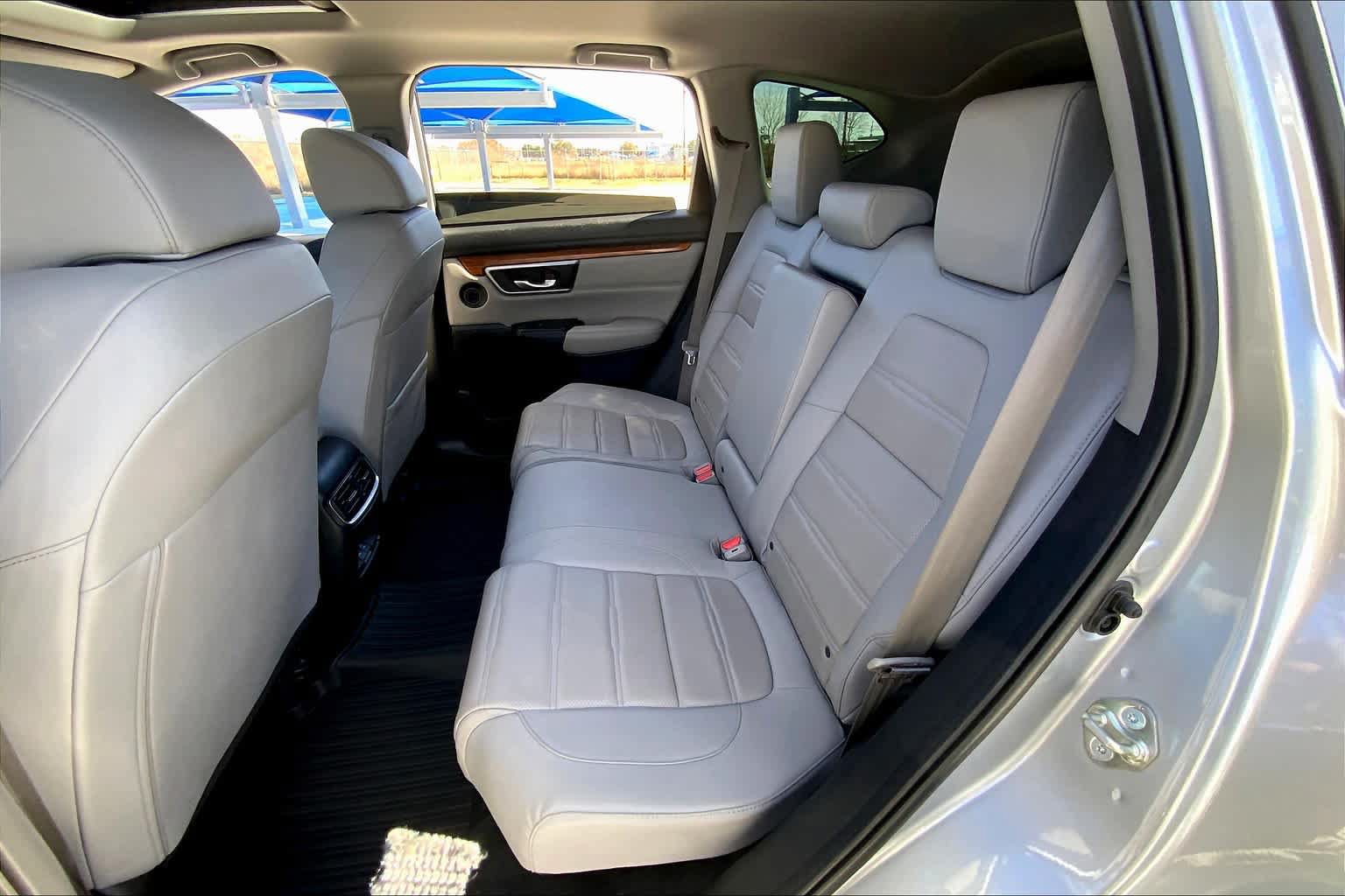 Used 2017 Honda CR-V Touring image 21