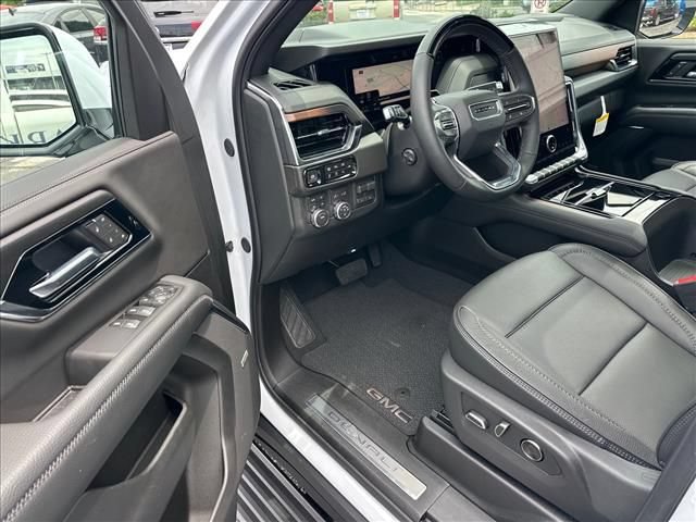 New 2026 GMC Yukon Denali w/ Denali Reserve Package AWD/4WD image 21