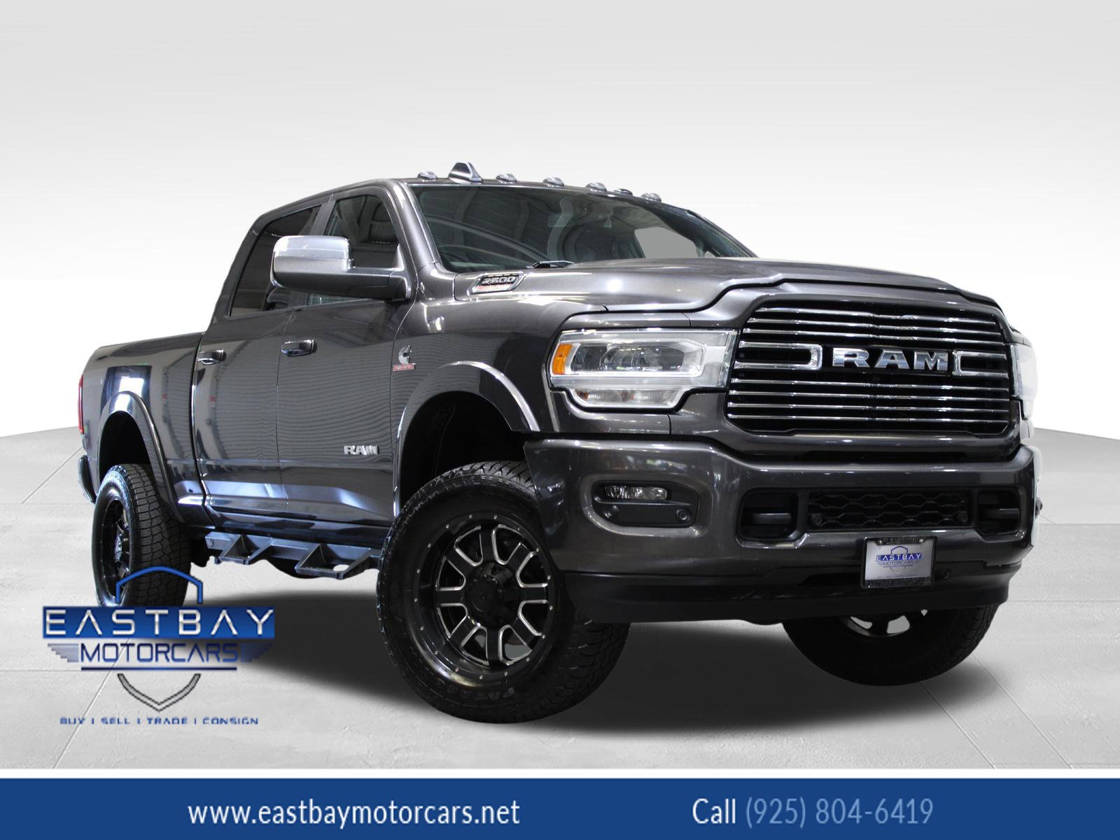 Used 2022 RAM 2500 Laramie AWD/4WD image 1