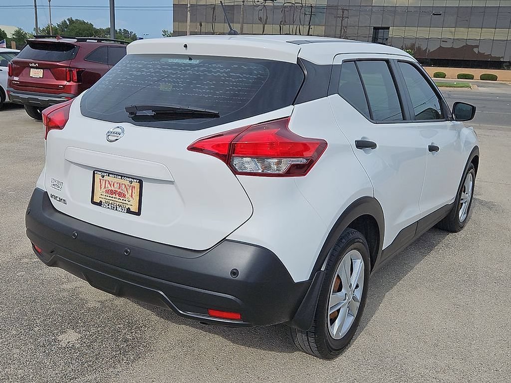Used 2020 Nissan Kicks S FWD image 7