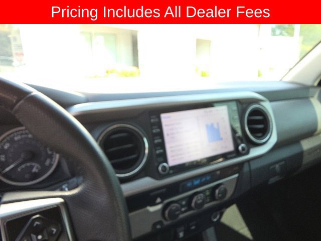 Used 2021 Toyota Tacoma SR5 RWD image 3