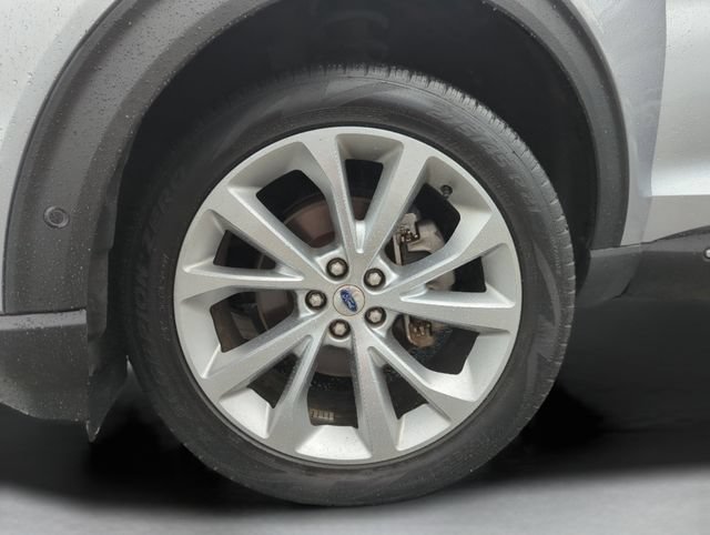 Used 2022 Ford Explorer Platinum w/ Equipment Group 601A AWD/4WD image 48
