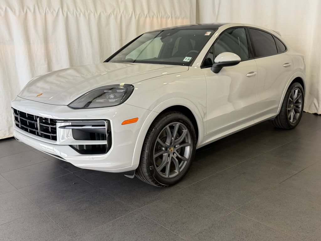 Certified 2024 Porsche Cayenne Coupe AWD/4WD image 1