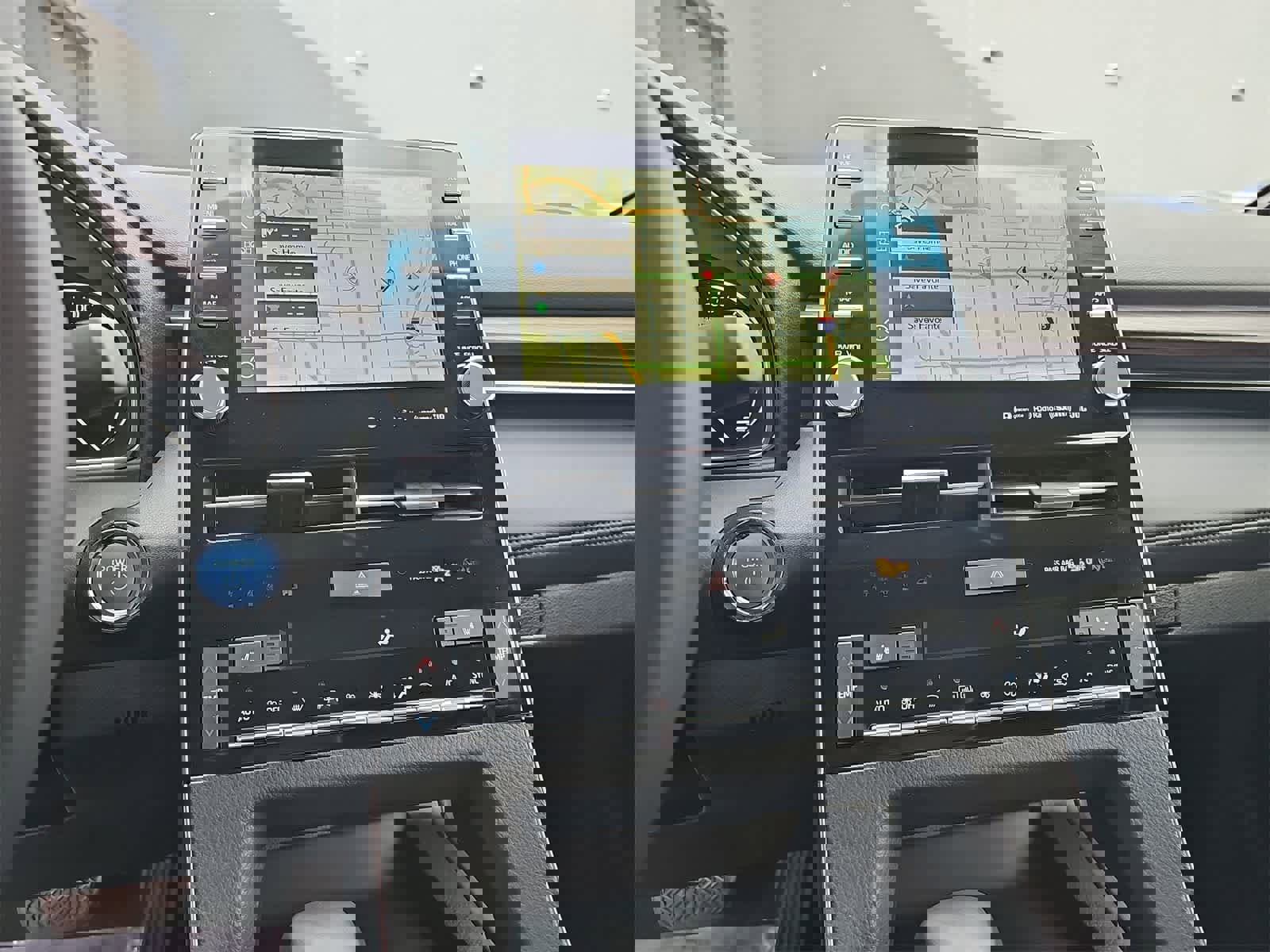 Used 2021 Toyota Avalon XLE w/ Carpet Mat Package (TMS) image 20