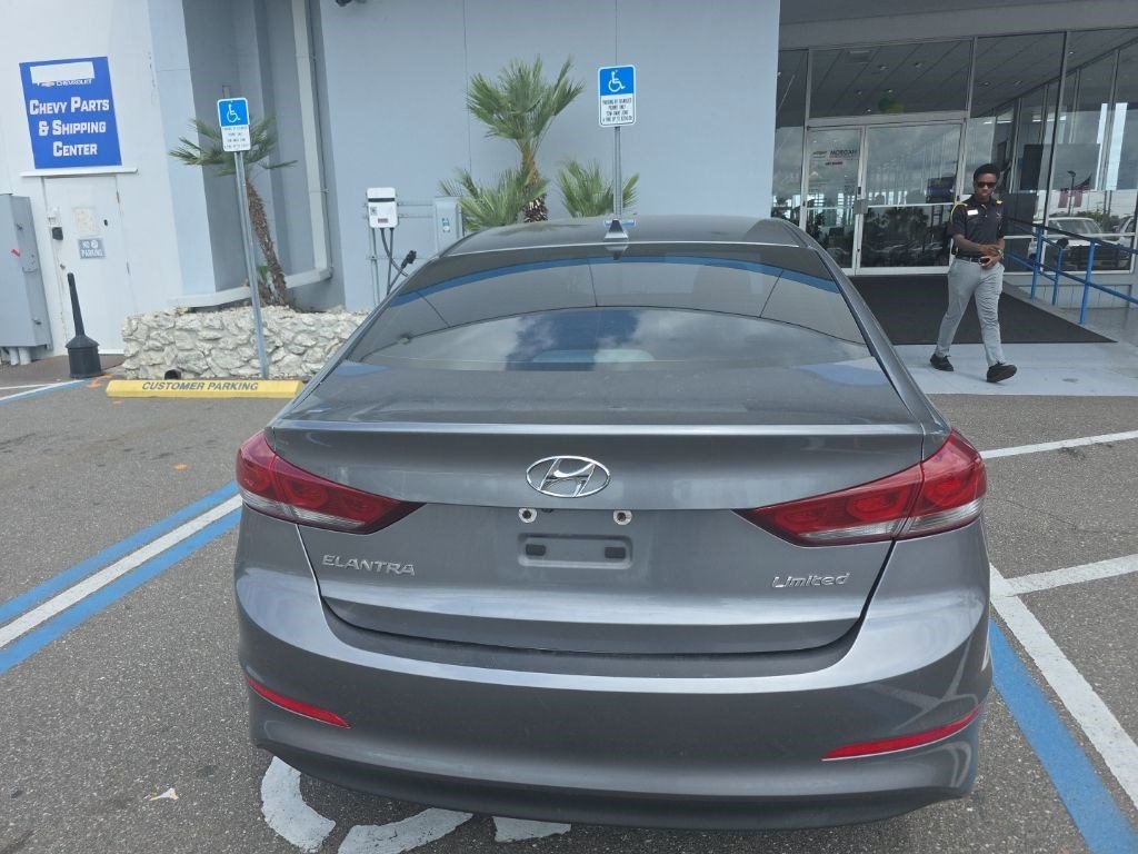 Used 2017 Hyundai Elantra Limited w/ Limited Ultimate Package 05 image 4
