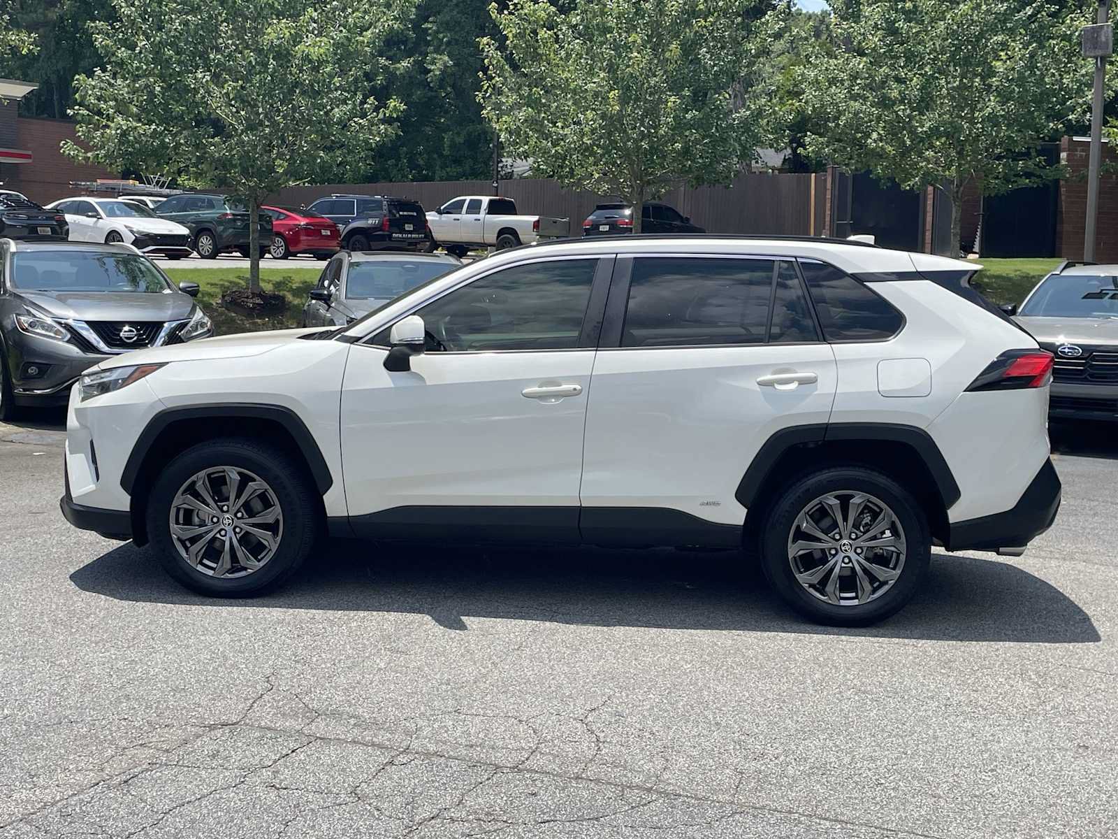 Used 2022 Toyota RAV4 XLE Premium AWD/4WD video 2