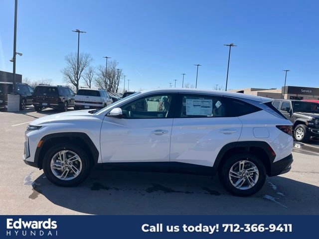 New 2025 Hyundai Tucson SE image 8