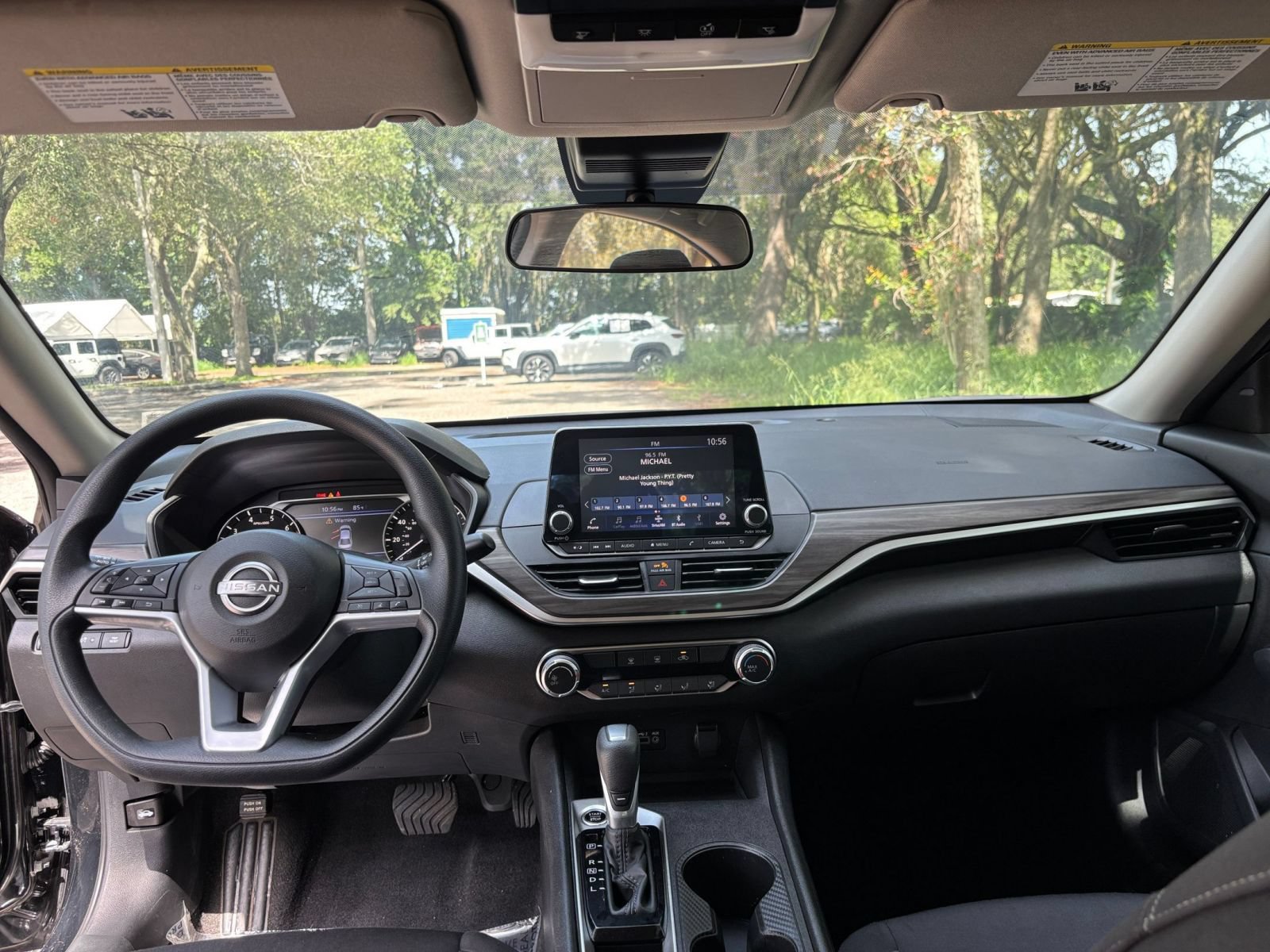 Used 2025 Nissan Altima 2.5 SV FWD image 32