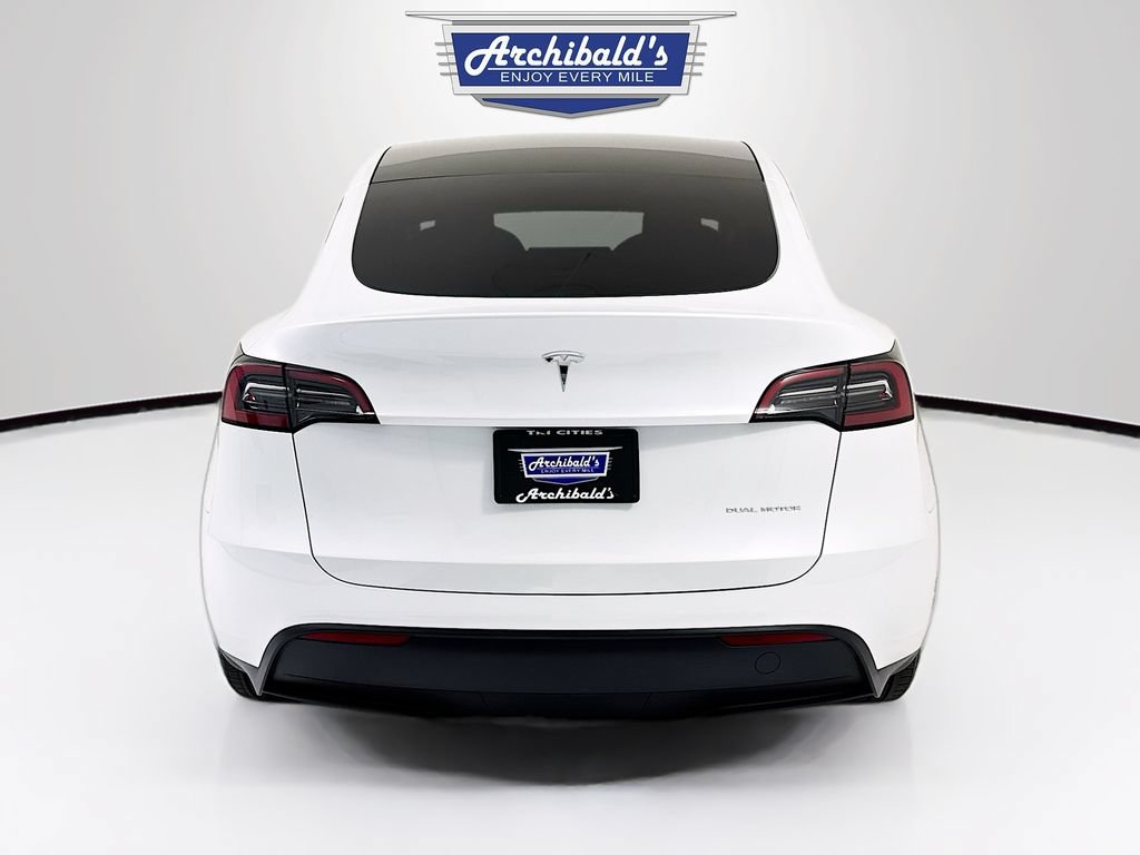 Used 2024 Tesla Model Y Long Range AWD/4WD image 6