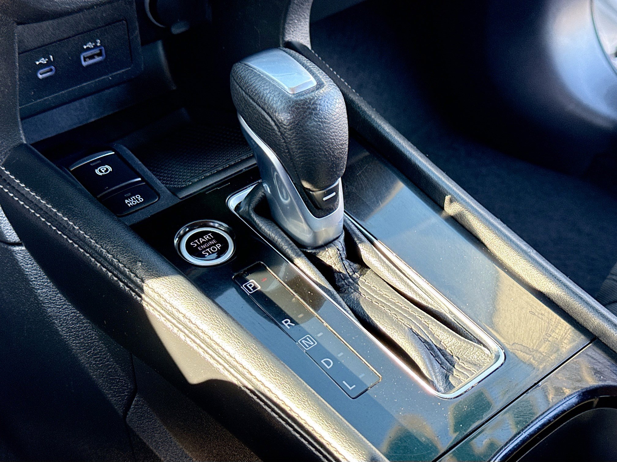 Used 2022 Nissan Kicks SV image 13