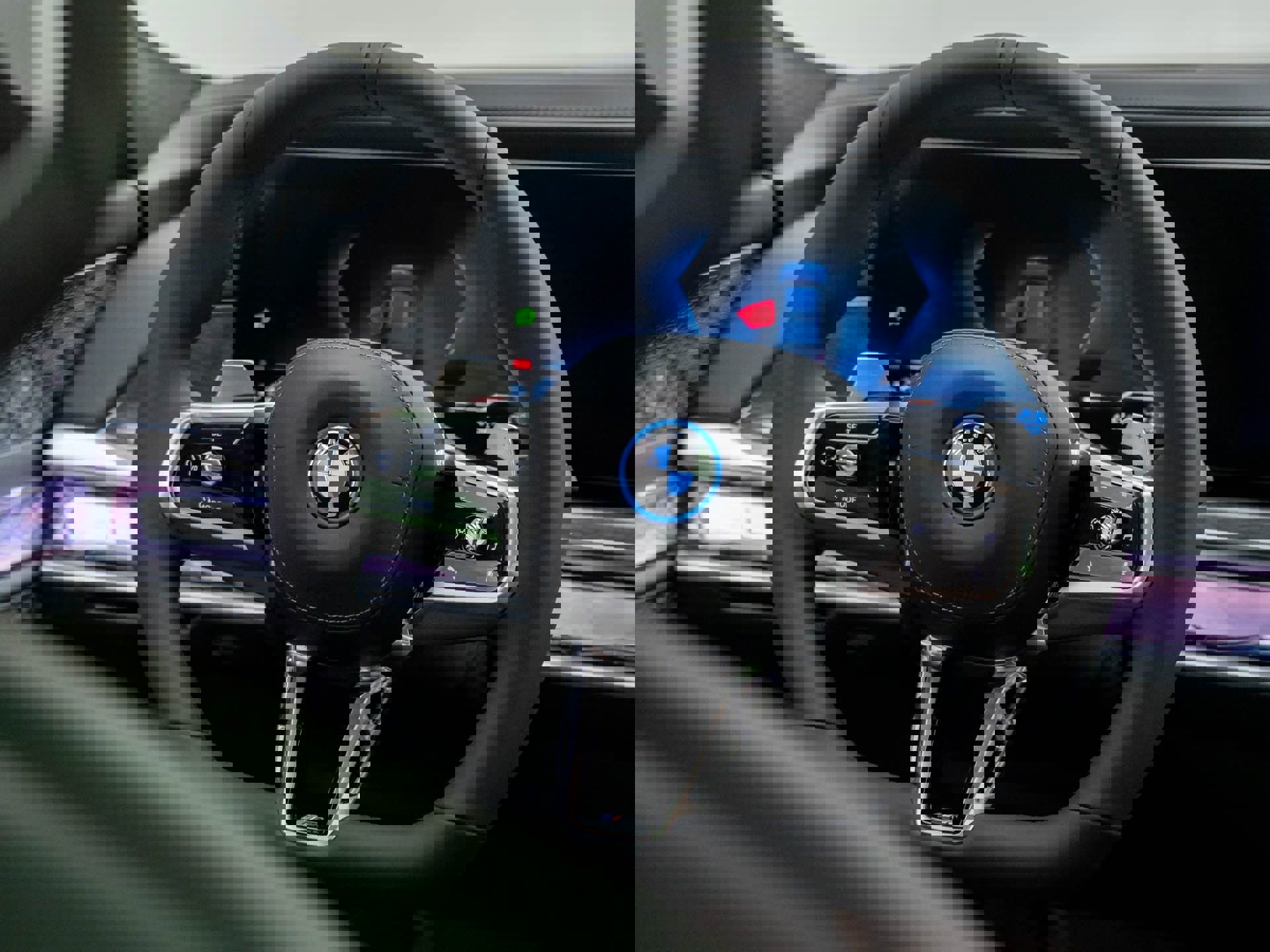 New 2026 BMW 750e xDrive w/ Executive Package image 12