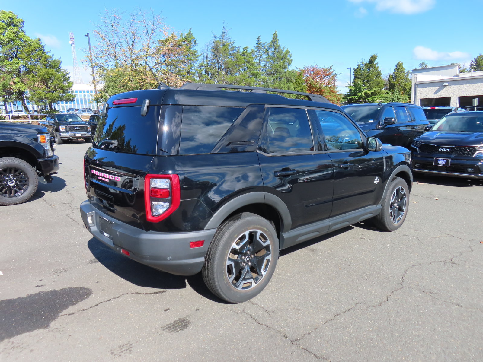 Used 2021 Ford Bronco Sport Outer Banks w/ Outer Banks Package (96D) AWD/4WD image 4