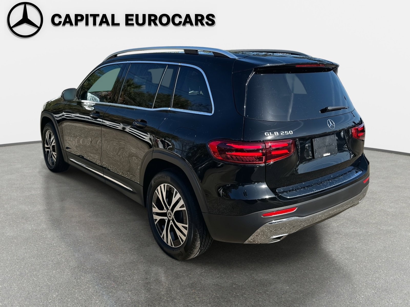 Used 2025 Mercedes-Benz GLB 250 image 7