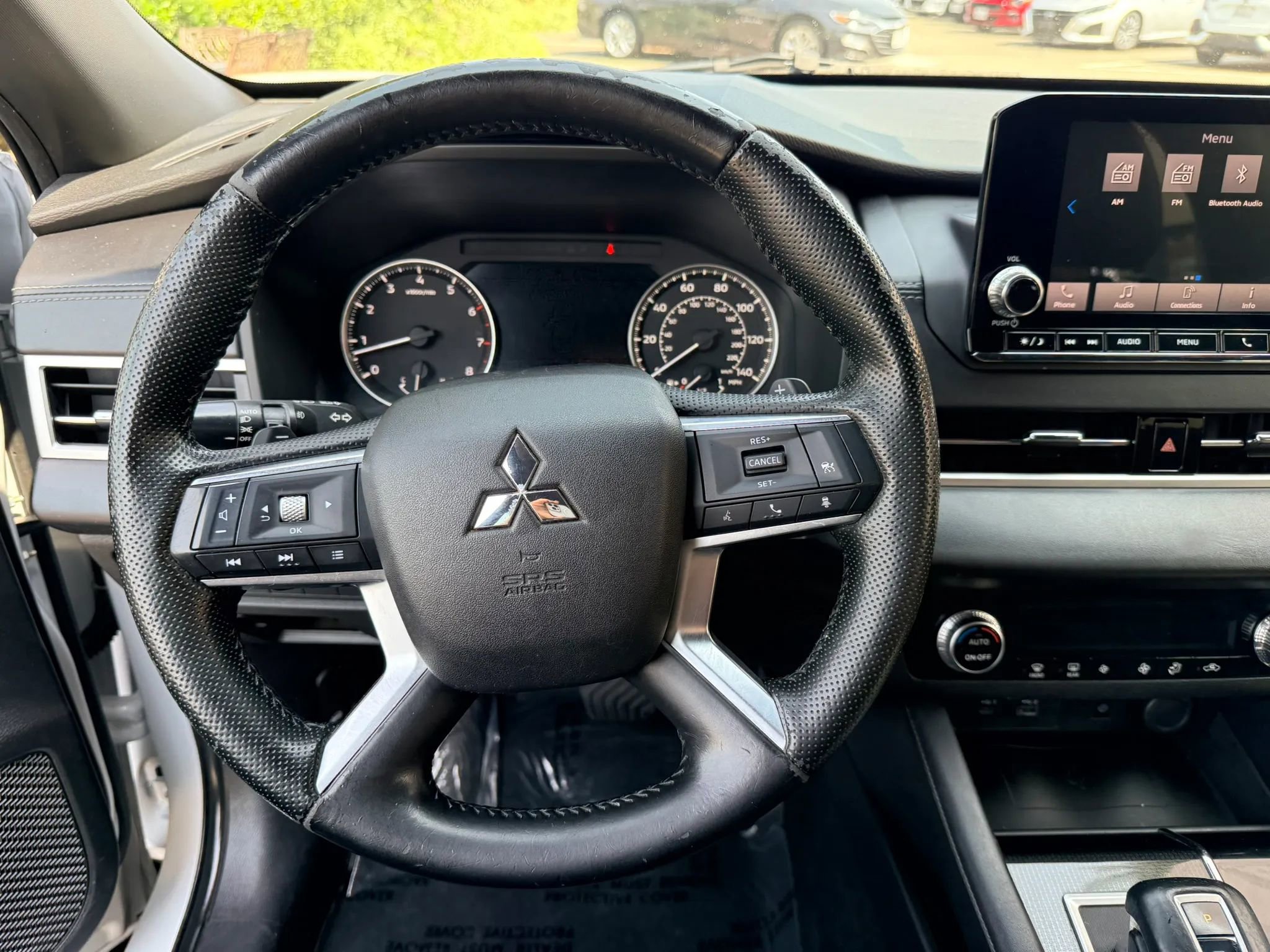 Used 2022 Mitsubishi Outlander SE image 21