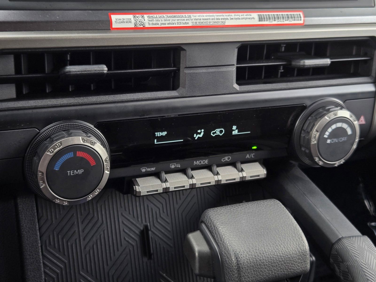 Used 2025 Toyota 4Runner SR5 AWD/4WD image 18