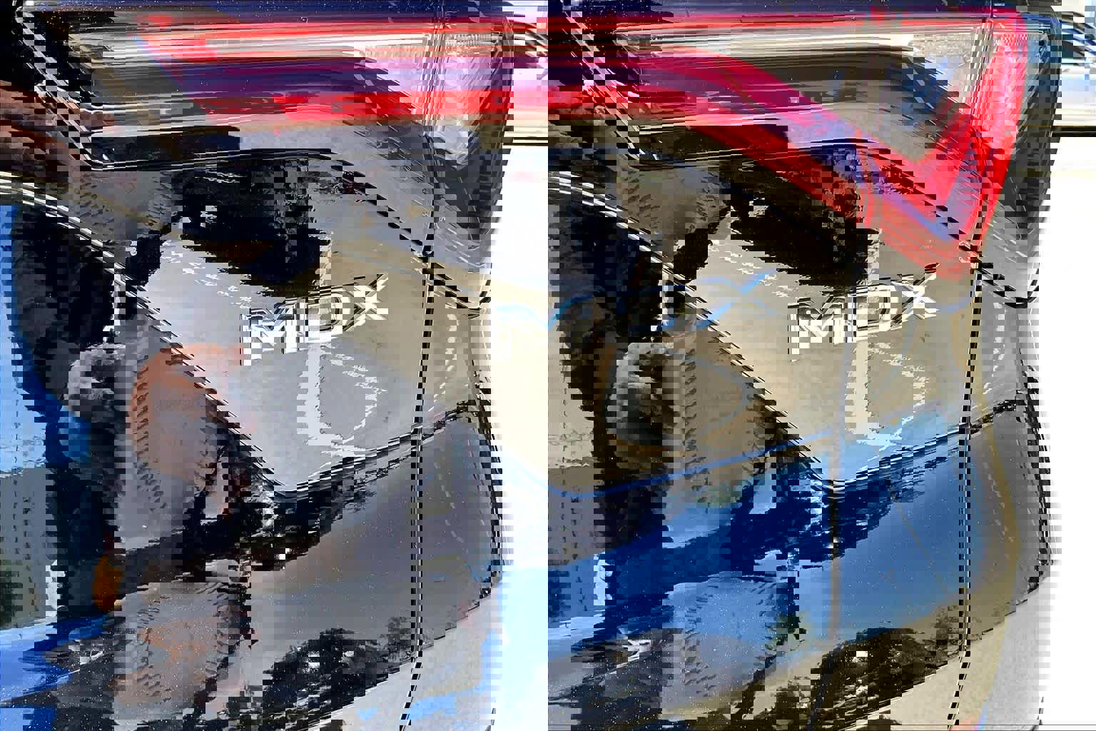 Used 2025 Acura MDX FWD w/ Technology Package image 10