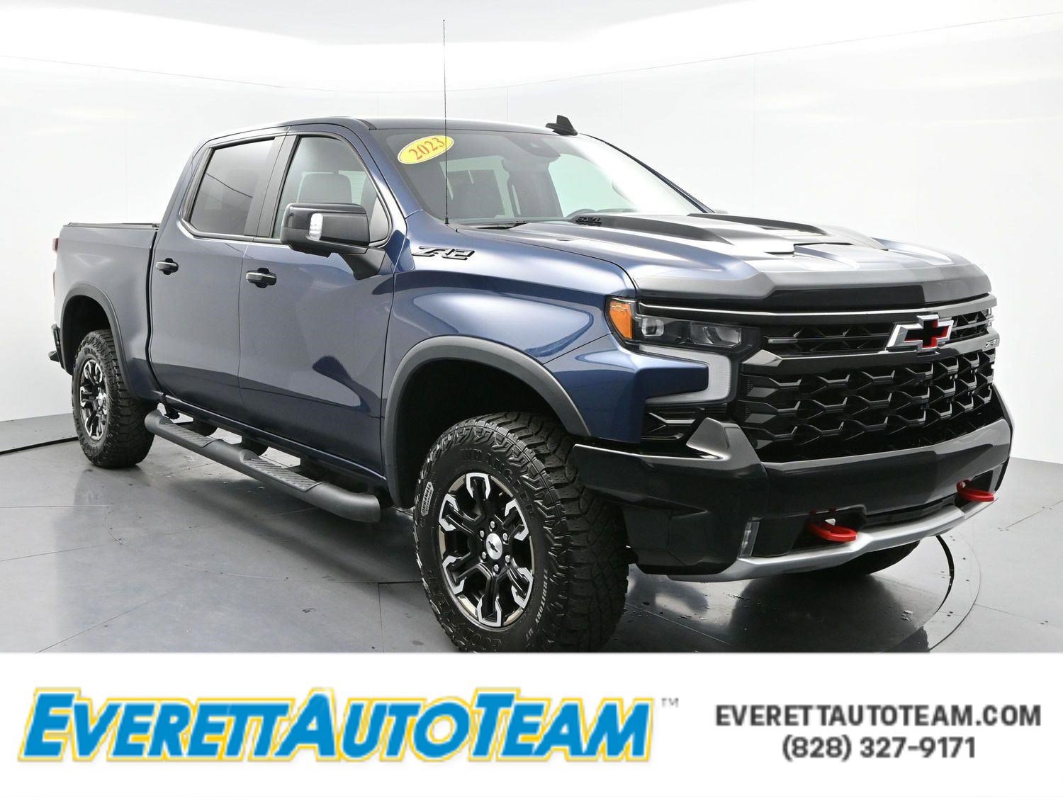 Used 2023 Chevrolet Silverado 1500 ZR2 w/ Technology Package image 1