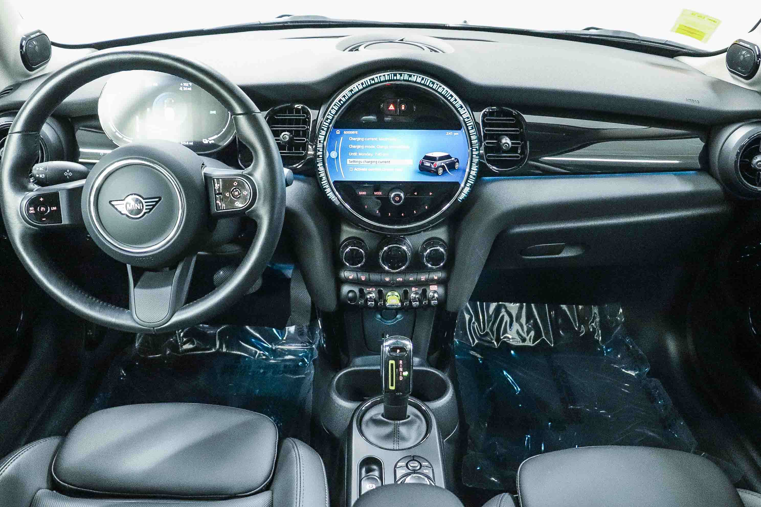 Used 2024 MINI Cooper SE FWD image 12