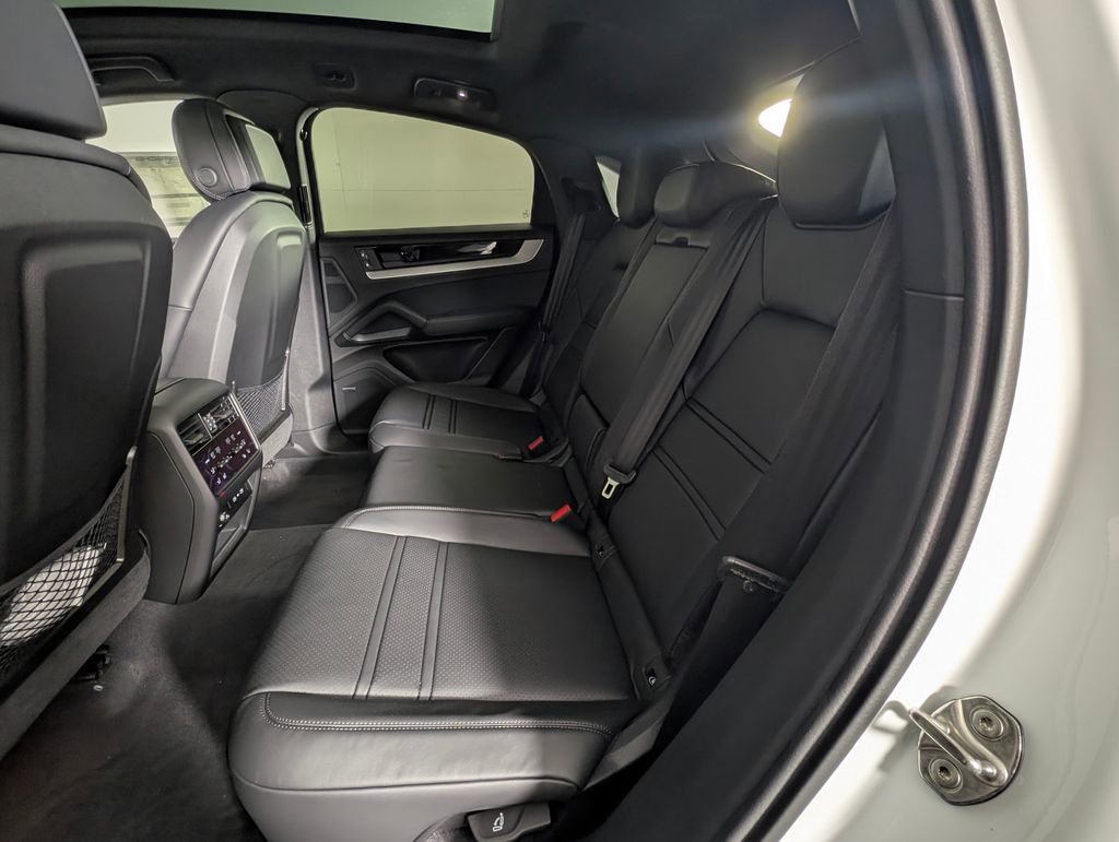 New 2026 Porsche Cayenne Coupe image 24