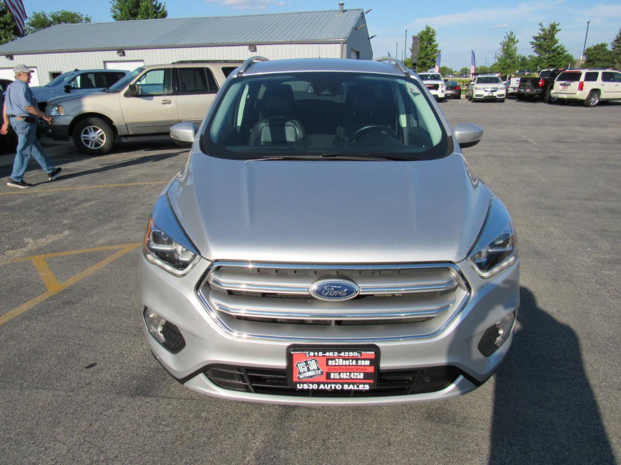 Used 2017 Ford Escape Titanium w/ Equipment Group 301A AWD/4WD image 9