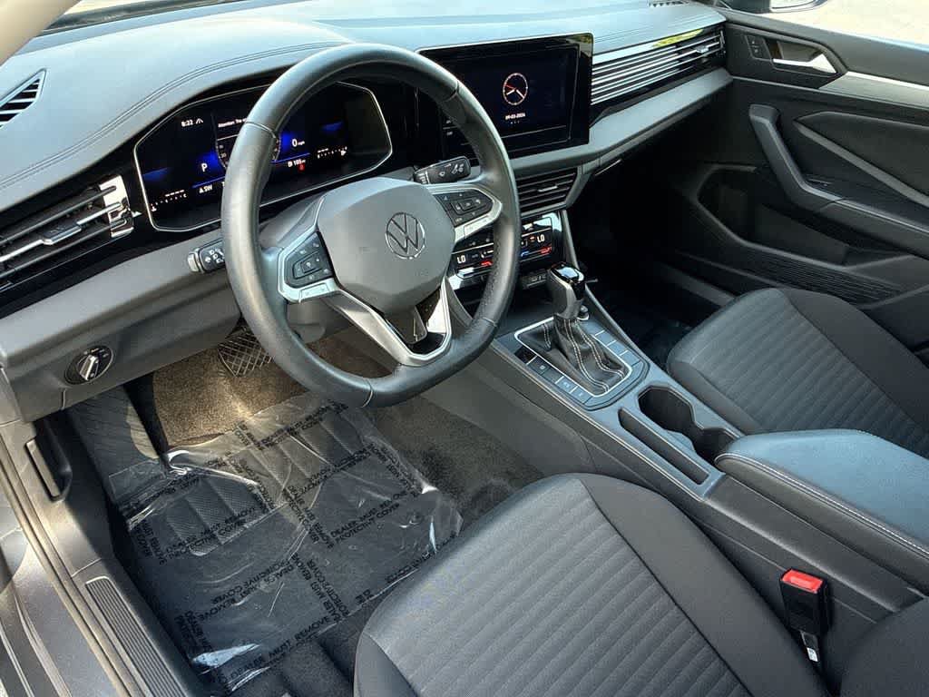 Certified 2025 Volkswagen Jetta S FWD image 13
