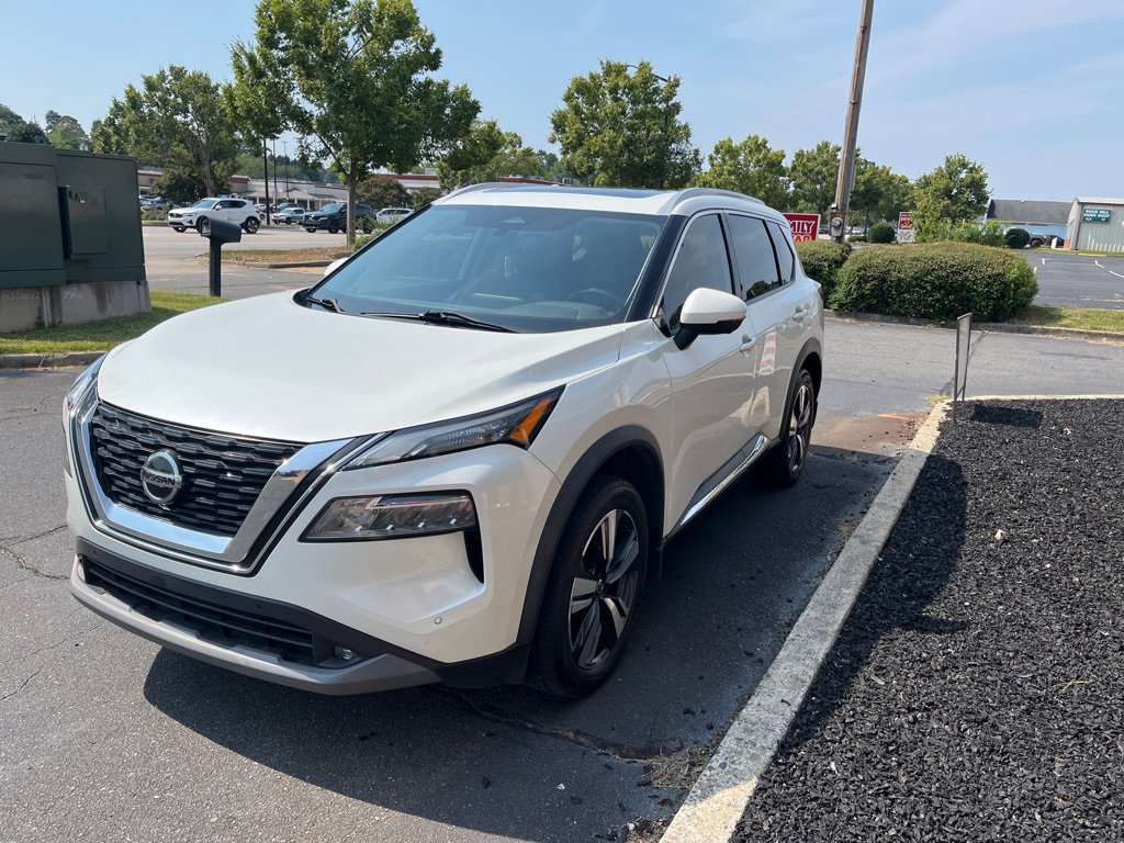 Used 2021 Nissan Rogue SL w/ Premium Package