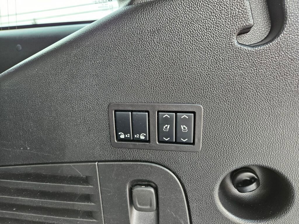 Used 2018 Chevrolet Tahoe Premier w/ RST 6.2L Performance Edition image 11