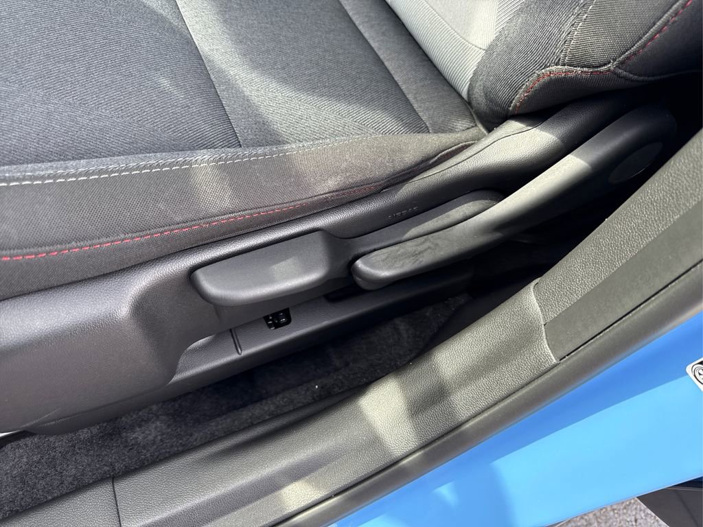 Used 2024 Chevrolet Trax RS w/ Driver Confidence Package image 22